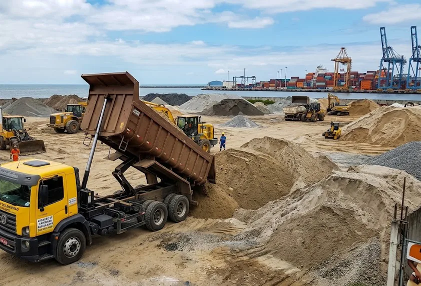 Locação de caminhão basculante em Cubatão